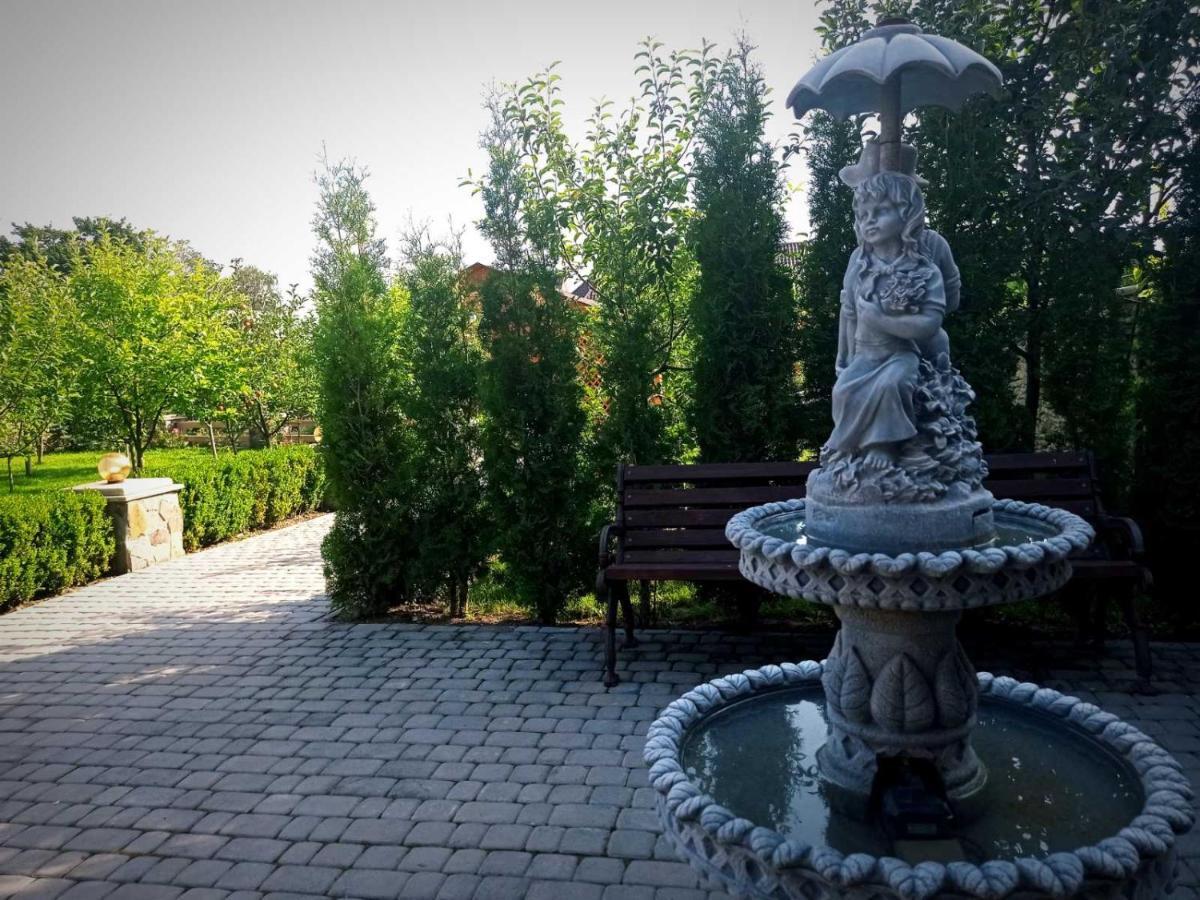 Готельно-Ресторанний Комплекс Прованс Парк Potjayiv Exteriör bild