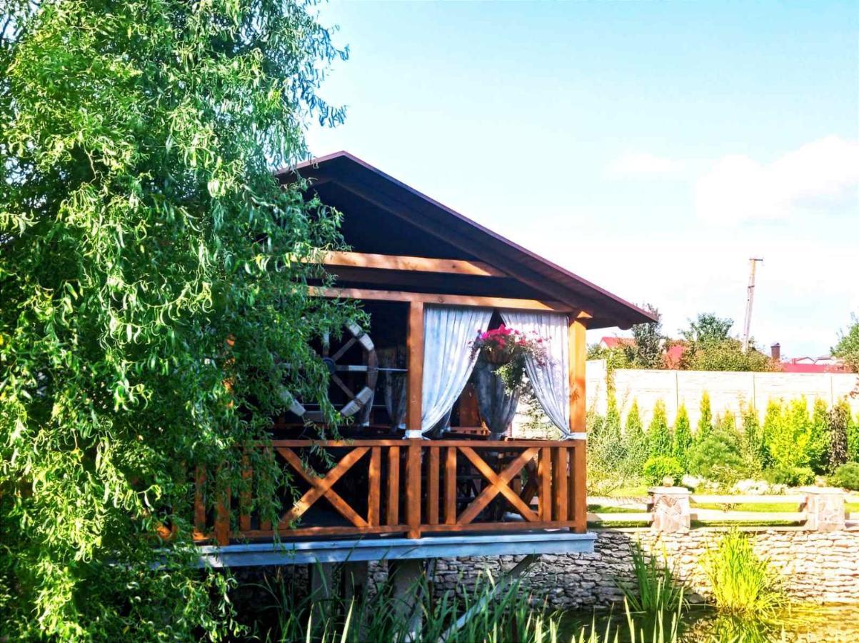 Готельно-Ресторанний Комплекс Прованс Парк Potjayiv Exteriör bild