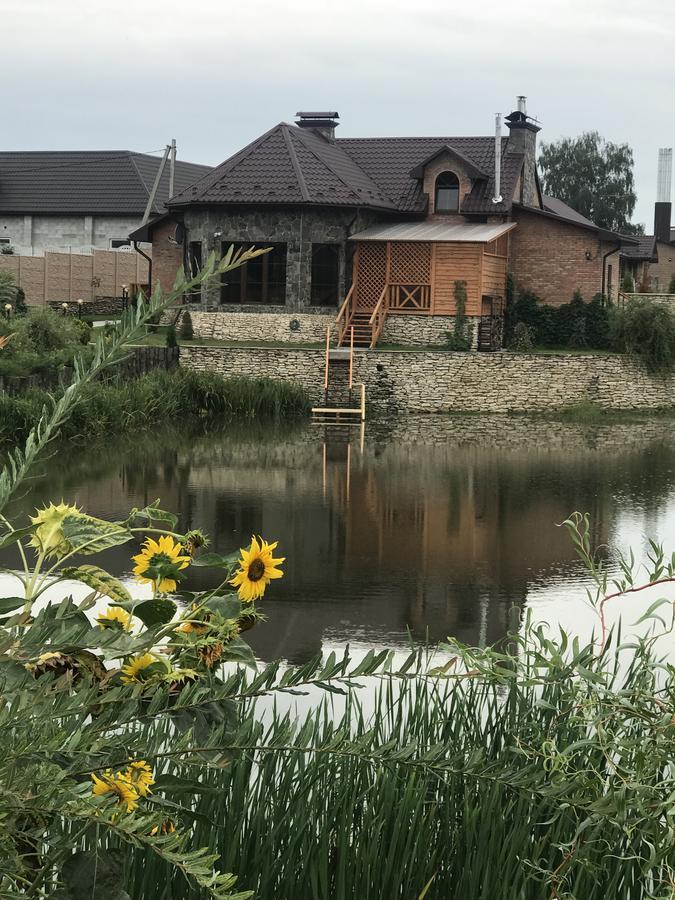 Готельно-Ресторанний Комплекс Прованс Парк Potjayiv Exteriör bild