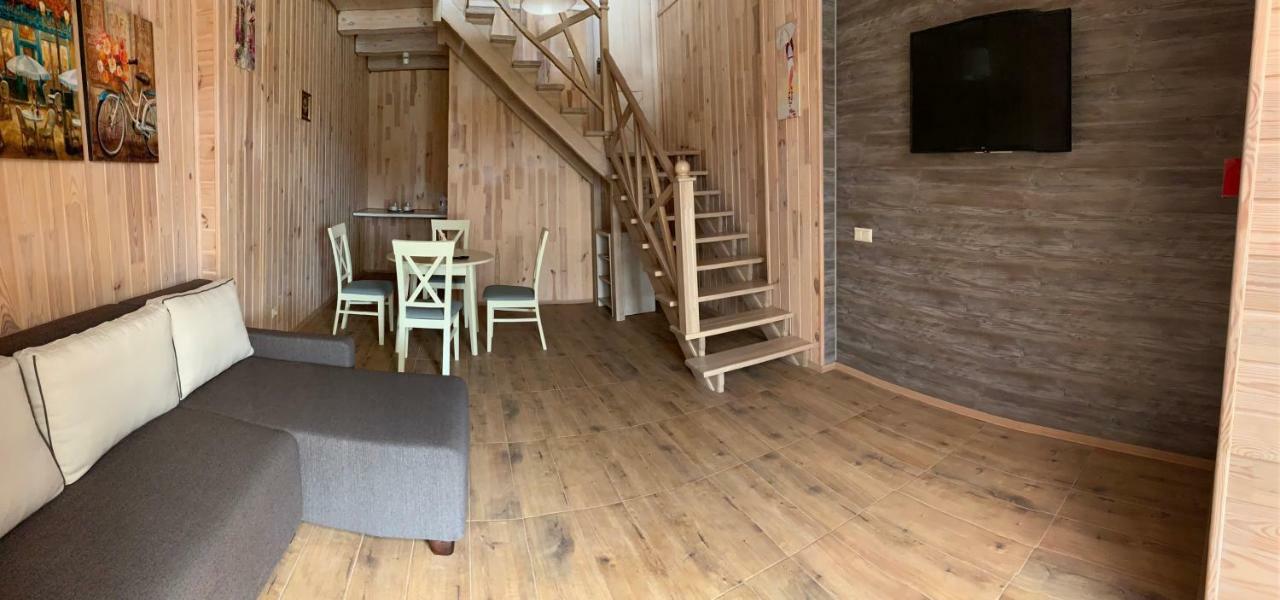 Готельно-Ресторанний Комплекс Прованс Парк Potjayiv Exteriör bild